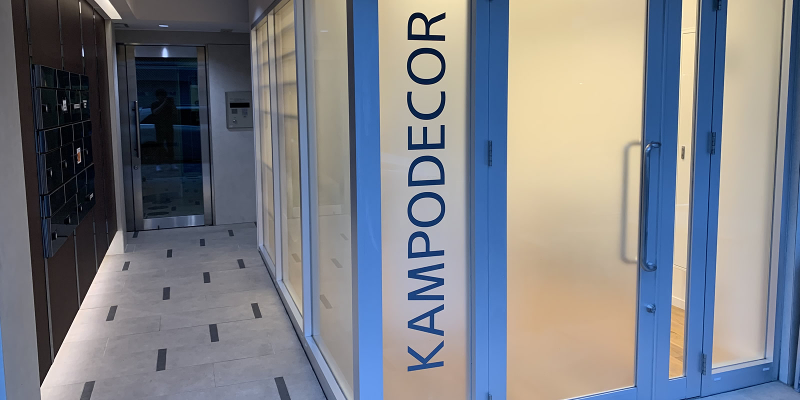 リンクを付けた画像もスライド可能